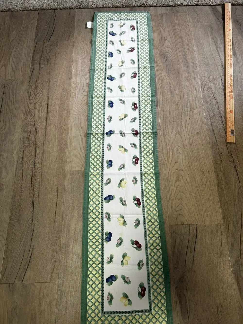Country Fruit Pattern Reversible Fabric Rectangular Table Runner Green Yellow